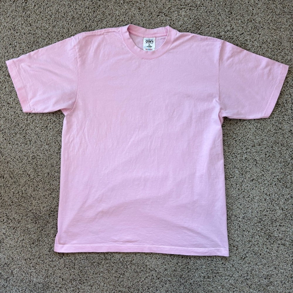 Shaka Wear World Famous Heavyweight T-Shirt. Very Nice Condition!  Size XL.